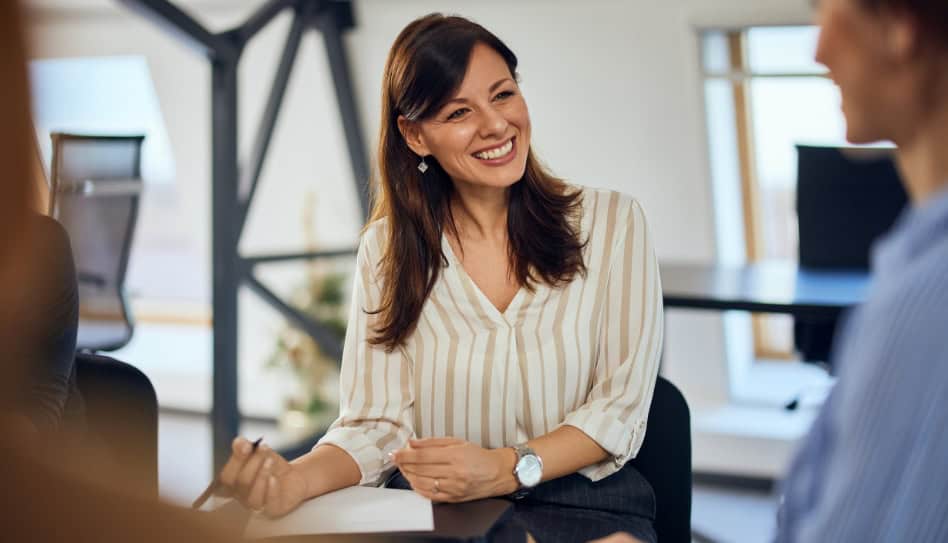 A therapist leads a group consultation session during IOP in Hanover.